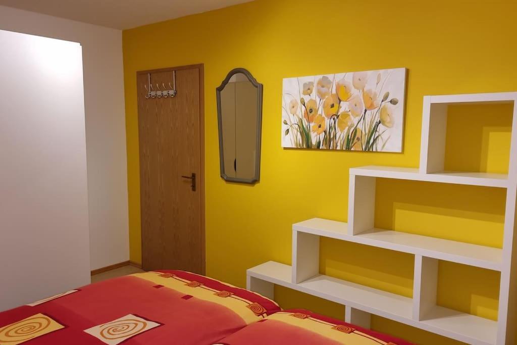 Roberts Ferienwohnung Im Hammerbachtal Offenhausen Exterior foto